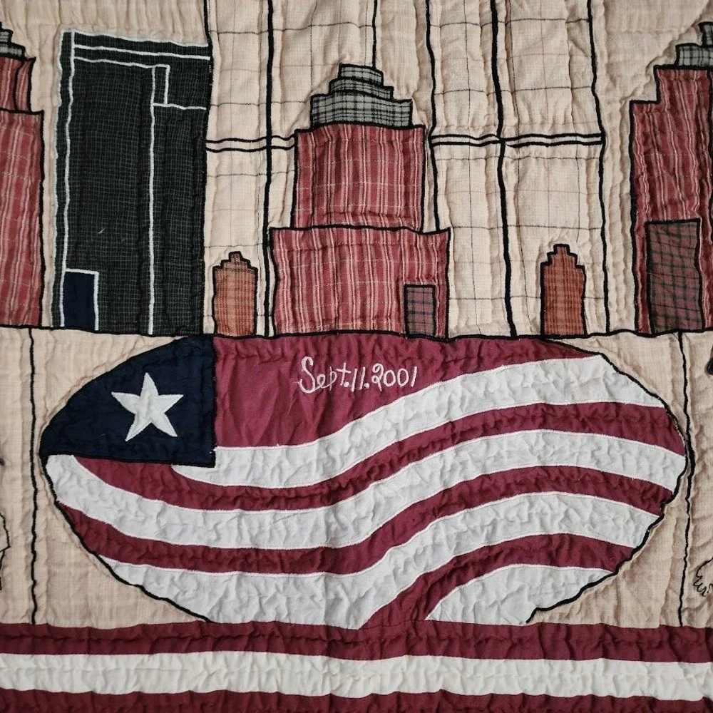 9/11‎ Tribute to Heroes Quilt World Trade Center Patriotic Memorial Wall Hanger